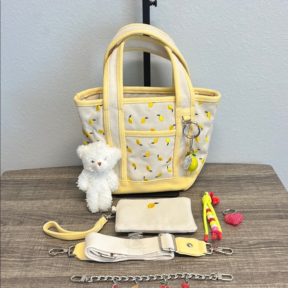 Madden Girl | Lemon Print Mini Tote w/ Charms, Wristlet and Crossbody Strap 🍋 - Picture 12 of 13
